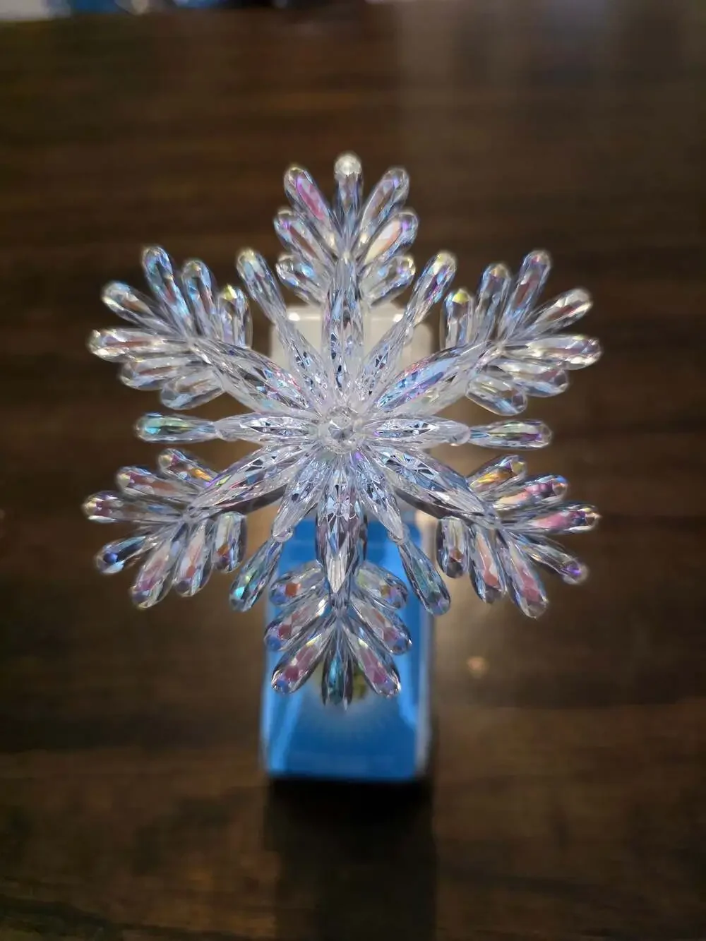 Bath Body Works Wallflowers Iridescent Crystal Snowflake Light Up Nightlight